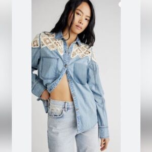 NWOT We the Free Free People Denim Fields Button down shirt